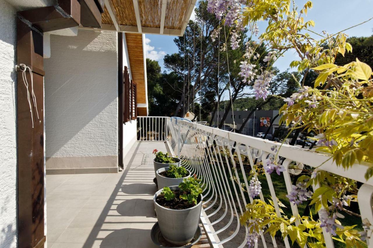 Apartment & Rooms Nugal Makarska Ngoại thất bức ảnh